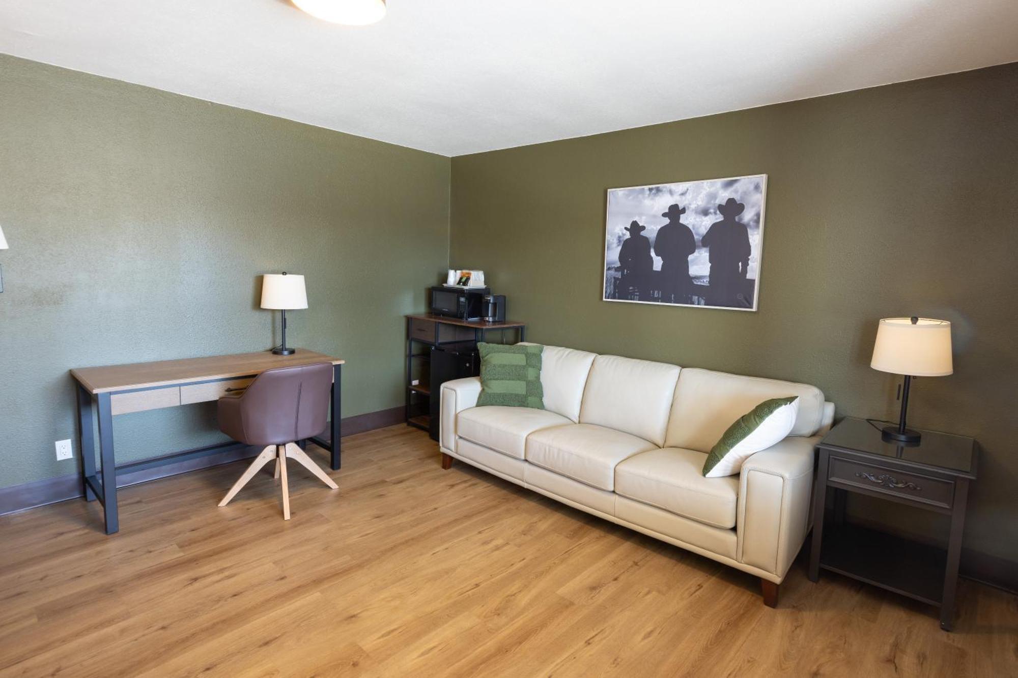 The Golden Spur Hotel Panguitch Room photo